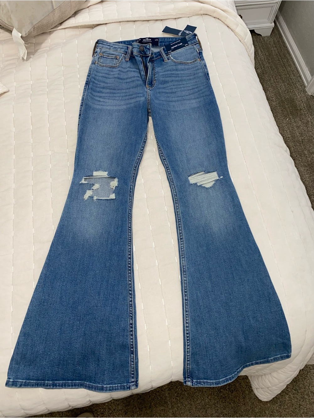 Hollister High-Rise Flared Distressed Women's Jeans - Blue